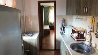 Гостиница Алмаз Ейск Стандартный трехместный номер-12